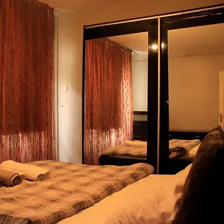 Nisantasi Merkezinde Genis Apartman Isztambul